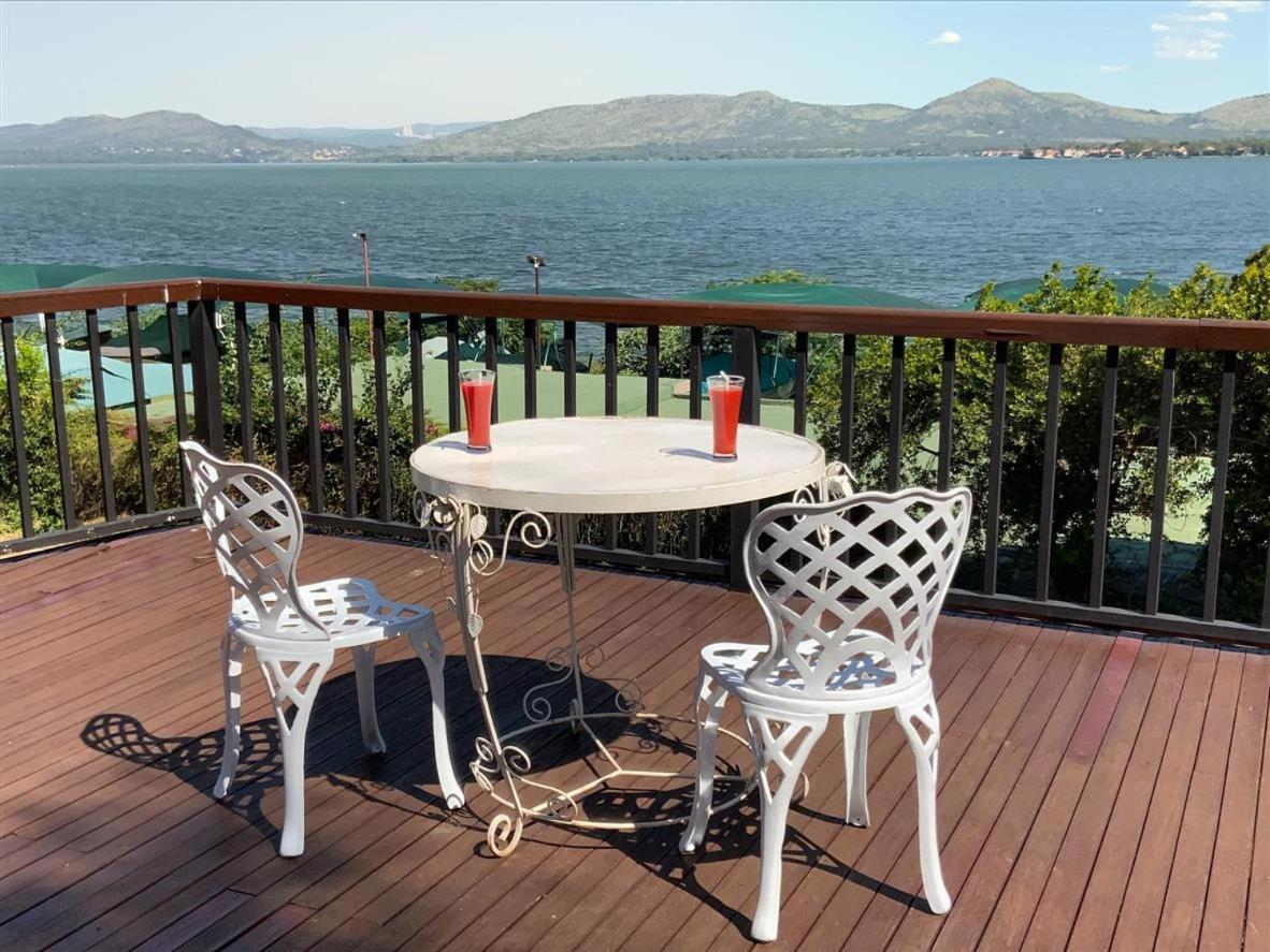 Marina Views Guesthouse ฮาร์ทบีสบูร์ท ภายนอก รูปภาพ