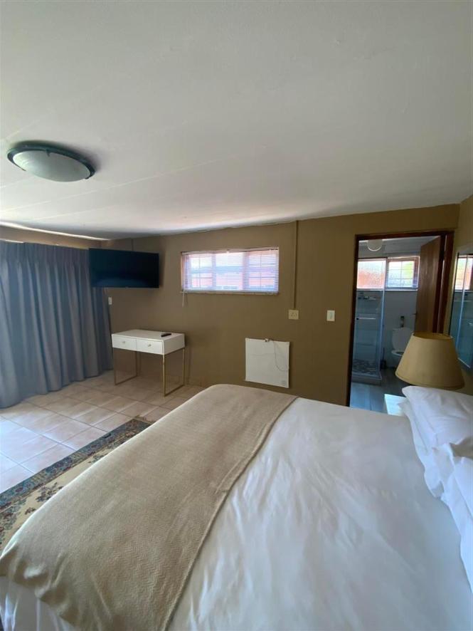 Marina Views Guesthouse ฮาร์ทบีสบูร์ท ภายนอก รูปภาพ